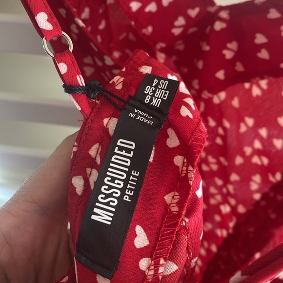 Misguided Petite NWT Heart Print Ruched Mini Red Dress Size 4 - Picture 10 of 15